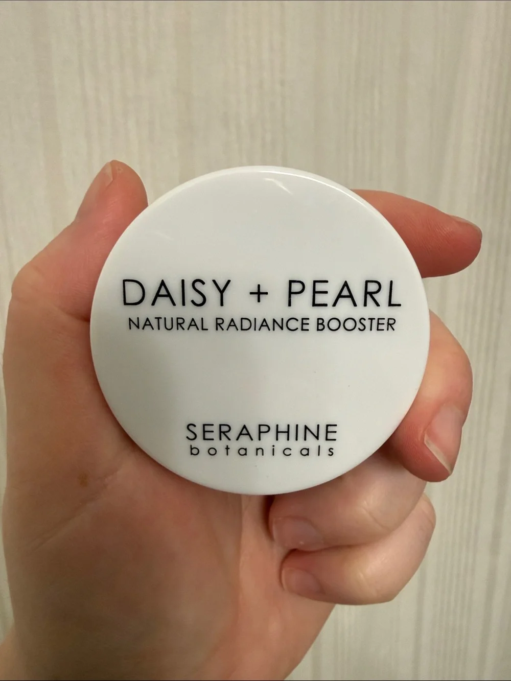 NEW‼️ Seraphine Botanicals Daisy + Pearl - Natural Radiance Booster - Picture 3 of 6